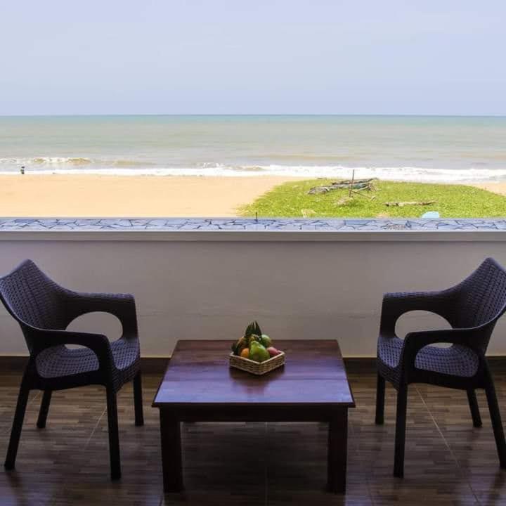 Grace Beach Resort By Travel Corners Negombo Exterior foto